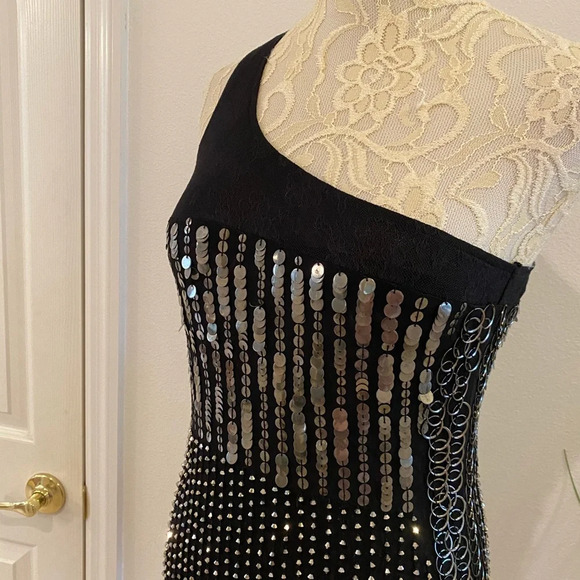 Alice + Olivia Liquid Gunmetal One Shoulder Dress - Picture 6 of 10